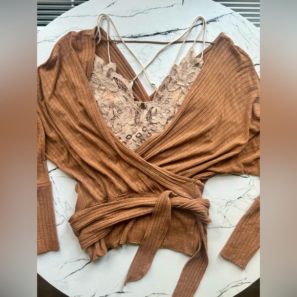 Free People East Coast Copper Long Sleeve Wrap Top
Size Small - Picture 6 of 7